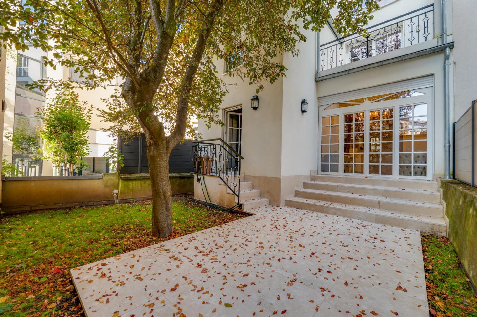 Petrusse Elite Suites Luxemburgo Exterior foto